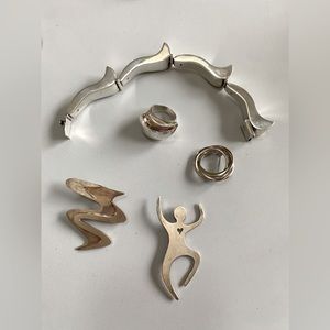 Luxurious Sterling Silver set of 5